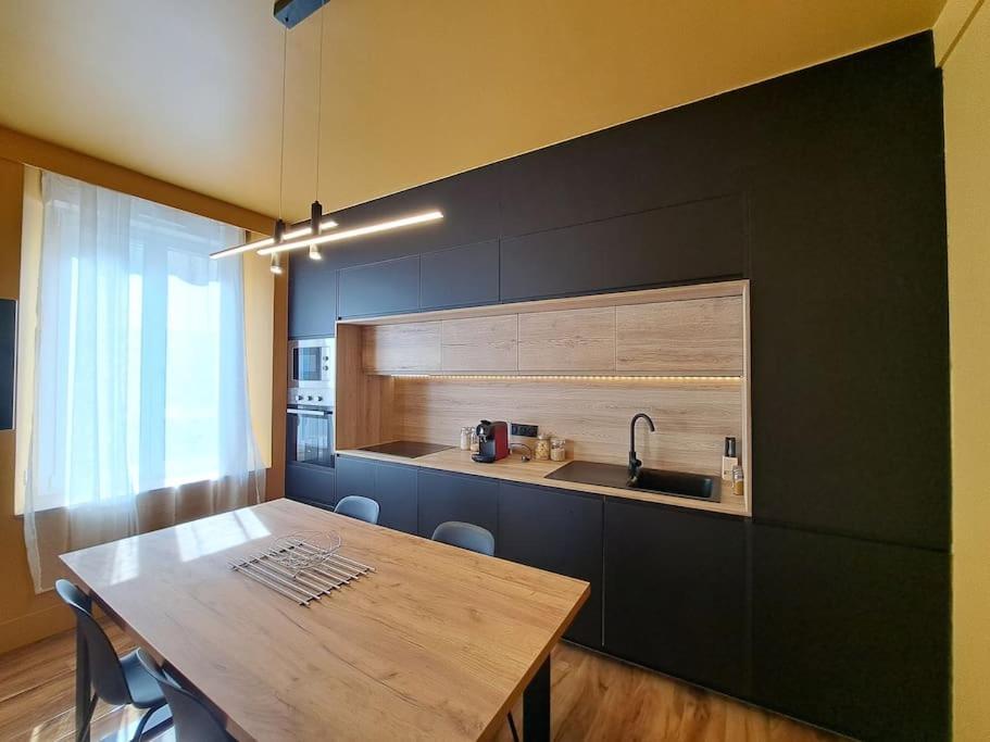 Ferienwohnung Geneve - Logement Fastueux Reims Exterior foto